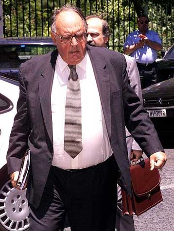 Ακύρωσε την αναχώρησή του για το Σίδνεϊ ο Θ.Πάγκαλος