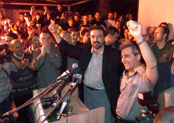 Ολοι δηλώνουν… νικητές στις εκλογές της ΠΓΔΜ