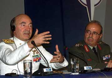 Η Ελλάδα επιθυμεί να συμβιώσει ειρηνικά με τους γείτονές της