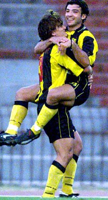 Νίκη του Αρη 2-1 τον Ακράτητο