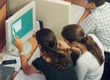 Με απώλειες 3,31% έκλεισε τη Δευτέρα η Σοφοκλέους