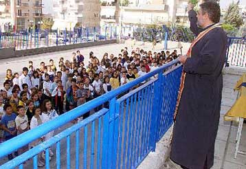 Με κόντρες για τη μεταρρύθμιση η πρώτη ημέρα στα σχολεία