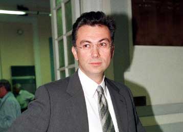 Αλαζονεία επιδεικνύει η κυβέρνηση