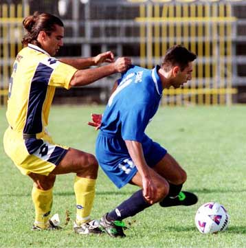 «Μπαστούνια» τα βρήκαν Παναχαϊκή και Καλαμάτα στο Κύπελλο Ελλάδας