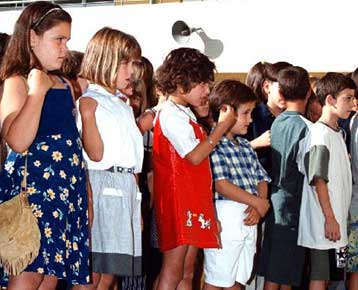 Στα θρανία αύριο περίπου 1,5 εκατ. μαθητές