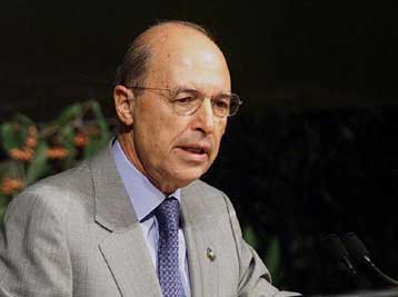 Χάραξη κοινής στρατηγικής για την ένταξη της Κύπρου στην ΕΕ από Σημίτη και Κληρίδη