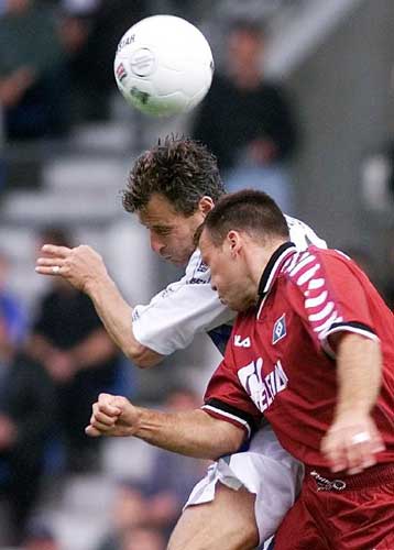 Μεγάλη εκτός έδρας νίκη του Αμβούργου με 4-0 επί της Μπόχουμ για την bundesliga