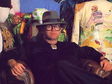 Τον Ελτον Τζον θα απολαύσει το Σαββατοκύριακο το αθηναϊκό κοινό