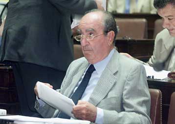 Αντίδραση Μητσοτάκη σε δημοσίευμα για «μυστικό deal» με Κόκκαλη