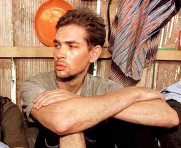 Ελεύθερους άφησε η Αμπού Σαγιάφ άλλους τέσσερις ξένους ομήρους