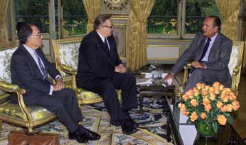 Πλήρη άρση των κυρώσεων της ΕΕ κατά της Αυστρίας προτείνει η έκθεση των «τριών σοφών»