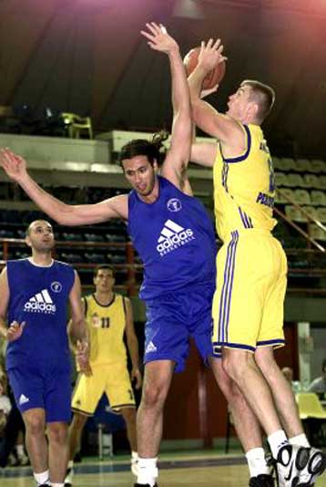 Πρώτη φιλική νίκη του Περιστερίου με 76-54 τον Πανελλήνιο