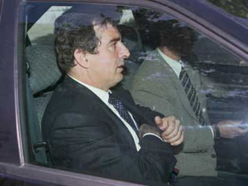 Υπεγράφη το μνημόνιο Ελλάδας – ΗΠΑ για την καταπολέμηση του εγκλήματος