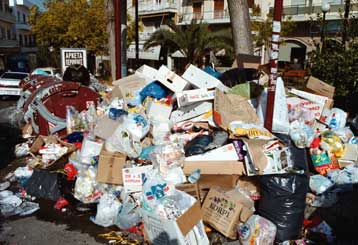 Απεργία για τις 18 – 19 Σεπτεμβρίου εξήγγειλαν οι εργαζόμενοι στους δήμους