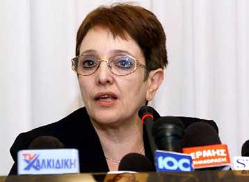 Επίθεση Παπαρήγα στην κυβέρνηση για «διαπλεκόμενα», τρομοκρατία και εξωτερική πολιτική