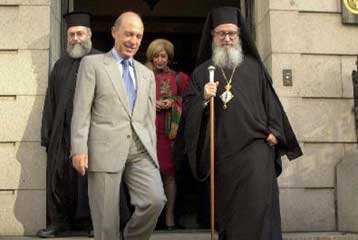 Θέματα Εκκλησίας και ελληνισμού απασχόλησαν τον πρωθυπουργό και τον Αρχιεπίσκοπο Αμερικής