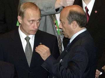 Οι Αμερικανοί παραδίδουν στους Ρώσους τα στοιχεία για τη βύθιση του Kursk