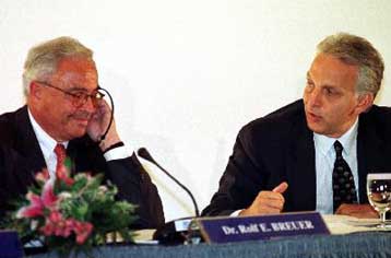 Δεν προβλέπει ανάκαμψη του ευρώ ο πρόεδρος του Ομίλου της Deutsche Bank