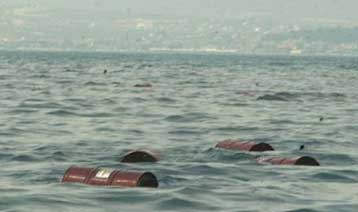 Συνεχίζονται οι προσπάθειες για την απορρύπανση του Ευβοϊκού