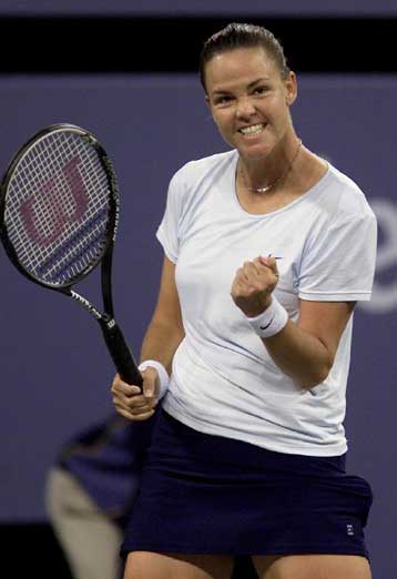 Ντέιβενπορτ – Ντεμεντίεβα αντιμέτωπες στα ημιτελικά του US open – Πέρασε ο Σάμπρας