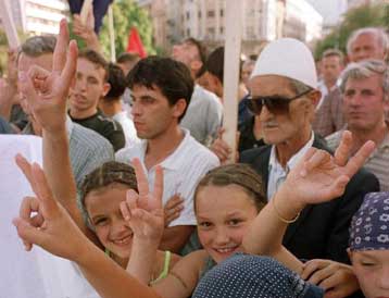 Ολοκληρώνεται η προεκλογική εκστρατεία στην ΠΓΔΜ