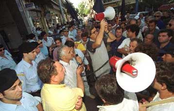 Με κινητοποιήσεις αντιδρούν οι εργαζόμενοι του ΟΤΕ στην ιδιωτικοποίηση του οργανισμού