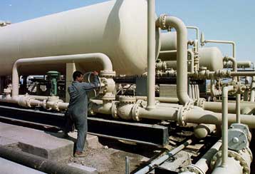 Δολάριο και πετρέλαιο ασκούν πληθωριστικές πιέσεις σε Ελλάδα και ΕΕ