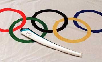 Υπεγράφη μνημόνιο συνεργασίας για την πορεία της Ολυμπιακής φλόγας