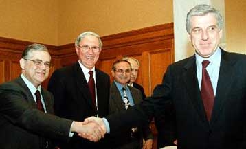 Μειώνονται έως και 3%  τα επιτόκια παρέμβασης, έως το τέλος του 2000