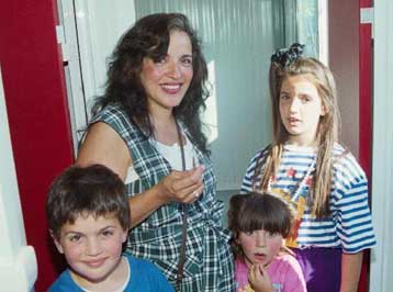 Ισόβια σύνταξη στις πολύτεκνες μητέρες, ανεξαρτήτως της ιθαγένειας των παιδιών