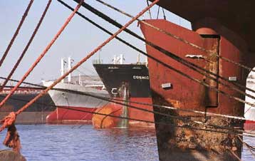 Ρήξη διοίκησης και εργαζομένων για την ιδιωτικοποίηση Σκαραμαγκά – Μονομερώς προχωρά η ΕΤΒΑ