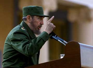 Ο Φιντέλ Κάστρο πάτησε τελικά το εχθρικό έδαφος των ΗΠΑ