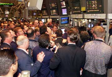 Πτώση για Nasdaq – Ανοδος για Dow Jones την Τρίτη