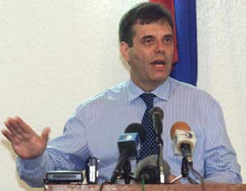 Δεν θα επιτρέψω την έκδοση του Μιλόσεβιτς αν κερδίσω τις εκλογές