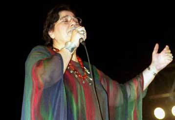 Η ηλεκτρονική «μορφή» της Μαρίας Φαραντούρη