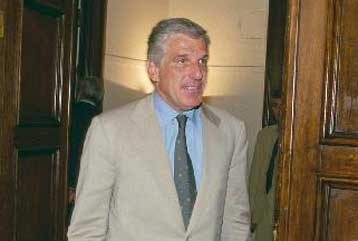 Ενταση στη Βουλή κατά τη συζήτηση του νομοσχεδίου για τον εκσυγχρονισμό των χρηματιστηριακών συναλλα