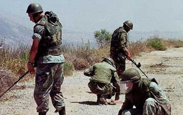 Την απαγόρευση των βομβών διασποράς ζητά ο Διεθνής Ερυθρός Σταυρός