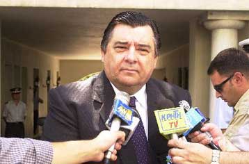 Εντός του μήνα ιδρύεται ο ΛΑΟΣ του Γιώργου Καρατζαφέρη