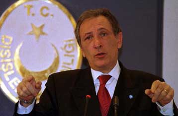 Κινητοποιείται η τουρκική διπλωματία στο Κυπριακό με αφορμή τη Σύνοδο της Χιλιετίας