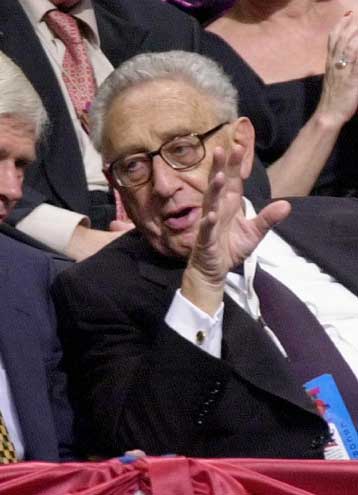 Αθάνατος και ο Χένρι Κίσινγκερ