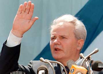 Αρνείται κάθε συμμετοχή στην εξαφάνιση Στάμπολιτς ο Μιλόσεβιτς