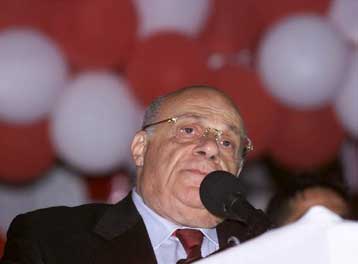 Οι Τουρκοκύπριοι της Βρετανίας διαφοροποιούνται από την πολιτική Ντενκτάς