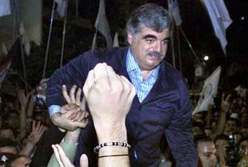 Νίκη της αντιπολίτευσης δείχνουν τα πρώτα εκλογικά αποτελέσματα στο Λίβανο