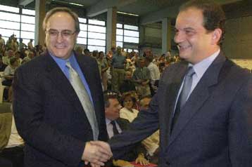 Μέτωπο άμυνας στη διαπλοκή αναζητούν Κωνσταντόπουλος – Καραμανλής