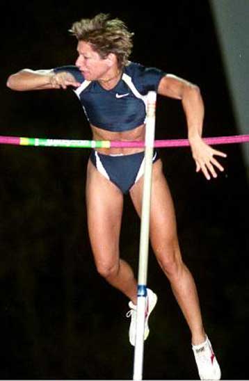 Ενα ακόμα πόντο ψηλότερα η Θ.Ιακωβίδου με 4, 22 μ. στα Διαγόρεια