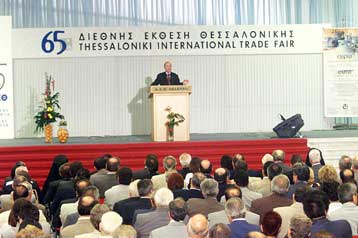 Tο στίγμα της οικονομικής και κοινωνικής του πολιτικής έδωσε ο πρωθυπουργός από τη ΔΕΘ