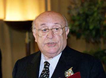 Ο Ντεμιρέλ θα προβάλλει την υποψηφιότητα της Κωνσταντινούπολης για τους Ολυμπιακούς Αγώνες 2008