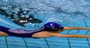 Τέρμα στις… περίεργες φήμες γύρω από τις επιδόσεις της θέλει να βάλει η Ντε Μπρούιν