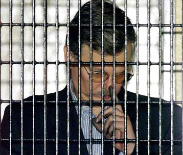 Κατά Αργεντινού πρώην αξιωματικού για το βρώμικο πόλεμο στρέφεται τώρα ο Γκαρθόν