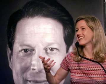 Η πρώτη ιντερνετική δημοπρασία υπέρ αμερικανικού κόμματος